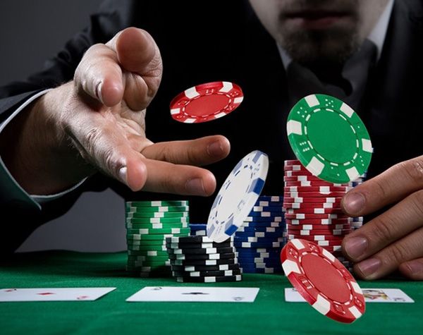 are-full-tilt-poker-bots-an-option-img-1.jpg